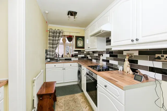 Photo 2 — Gascoigne Drive, Spondon, Derby