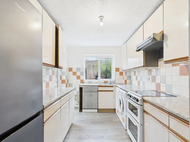 Linnet Walk, Wokingham, RG41, photo 2