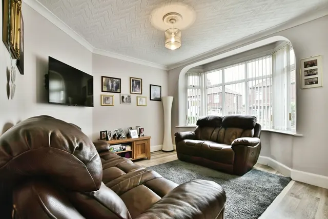 Neville Street, Stockport, SK7, photo 3