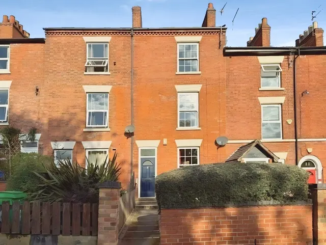 Cromwell Street, Radford Nottingham, NG7, photo 1