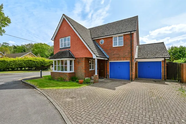 Milton Grange, Ash Vale, Guildford, Surrey, GU12 5DU, photo 1