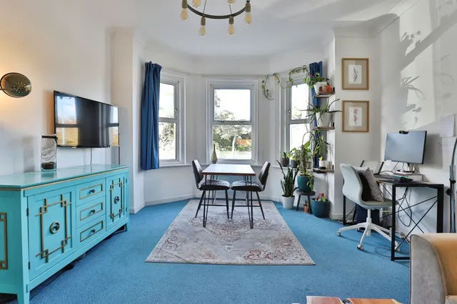 Photo 3 — Frances Road, BOURNEMOUTH