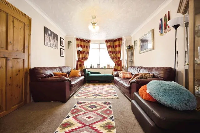 Photo 2 — Runley Road, Luton, Bedfordshire, LU1