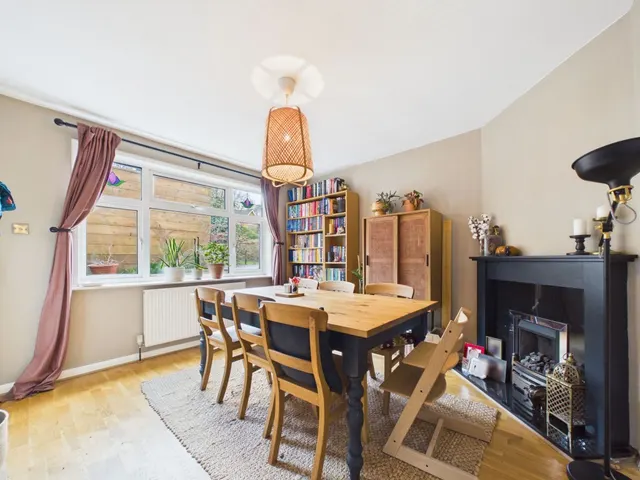 Kentwood Hill, Tilehurst, RG31, photo 3