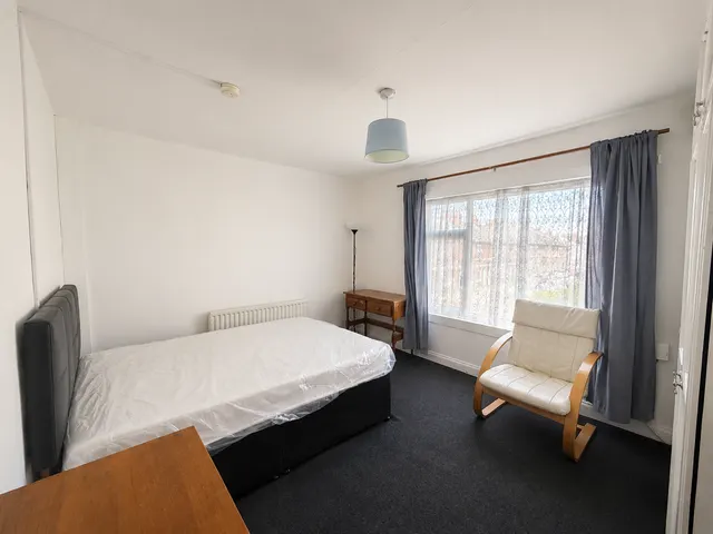 Humber Avenue, CV1, photo 1