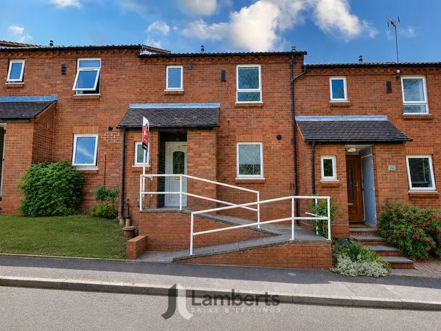24 Mill Street, Redditch, photo 1