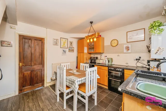 Photo 2 — Tamworth Road, Amington, Tamworth, Staffordshire, B77
