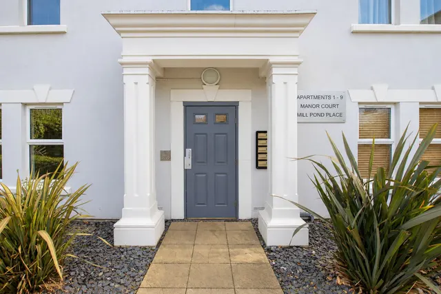 Millpond Place, Carshalton, photo 2