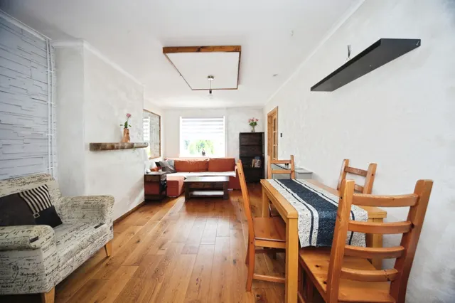 Beechwood Court, Dunstable, LU6, photo 2