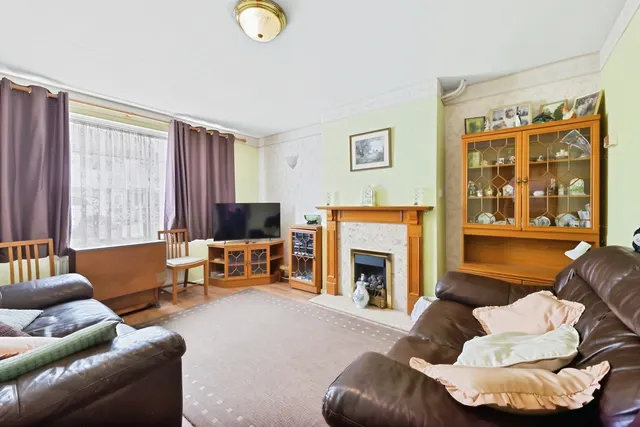 Photo 3 — Grange Avenue, Northampton, Northamptonshire, NN5