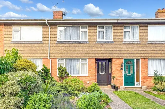 East Preston, BN16, photo 1