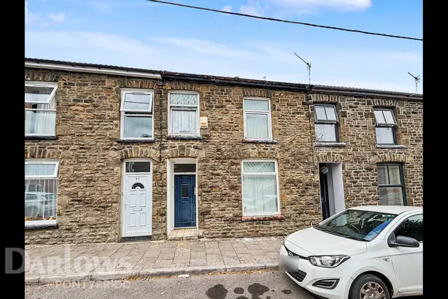 Crawshay Street, Pontypridd, photo 1