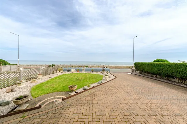 Marine Drive, Rhos on Sea, photo 2