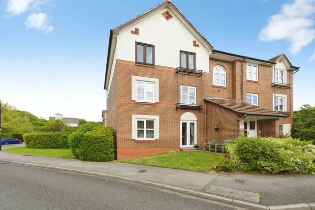 Hazeldene Court, North Shields, photo 1