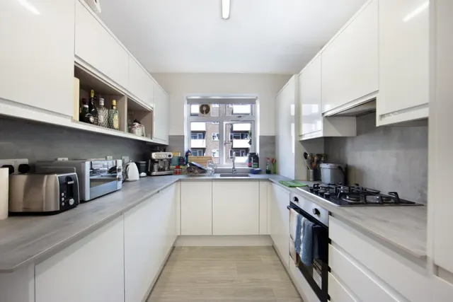 Lowth Road, London, SE5, photo 1