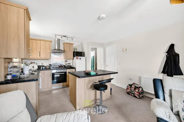Lancaster Drive, South Killingholme, DN40, photo 3