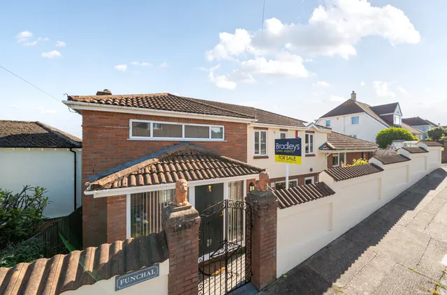 Barcombe Heights, Preston, Paignton, Devon, TQ3