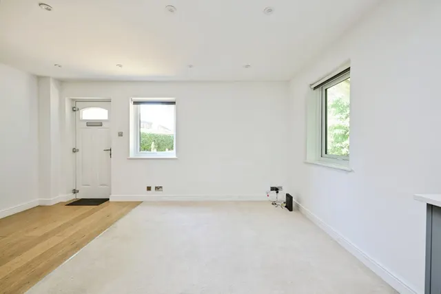 Prince William Way, Sawston, CB22, photo 2