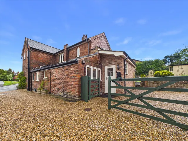 Photo 2 — The Cross, Kingsley, Frodsham, Cheshire, WA6 8AB