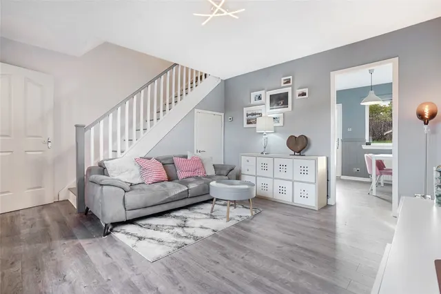 Barony Place, Cumbernauld, G68, photo 3