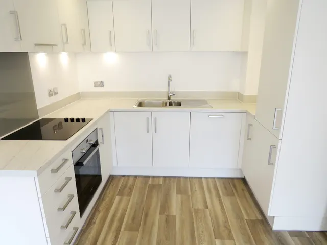 Lexington Gardens, B15, photo 3
