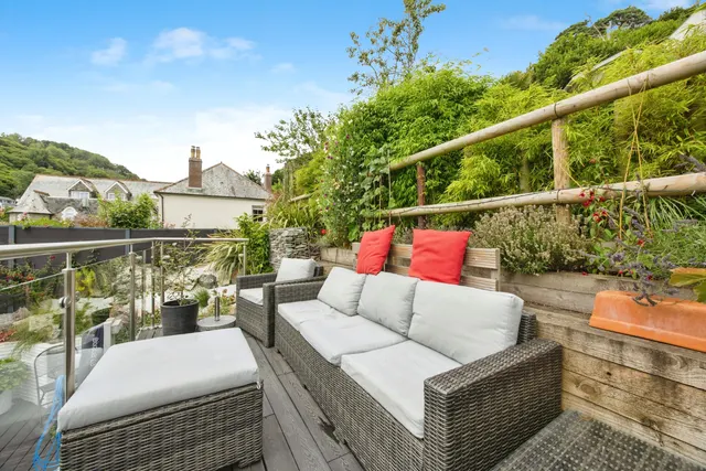 Princes Square, Looe, PL13, photo 1