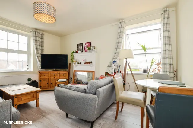 Neeld Crescent, London, HA9, photo 2