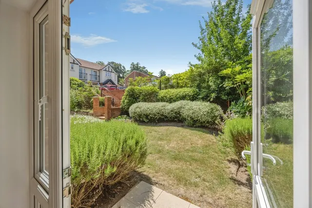 Photo 2 — Addington Road, South Croydon, CR2