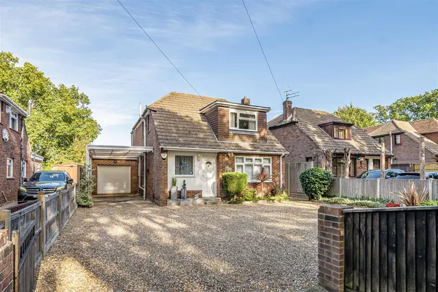 Warsash Road, Warsash, photo 1