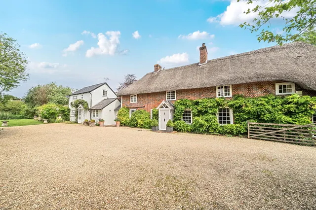Longstreet, Pewsey, SN9, photo 1
