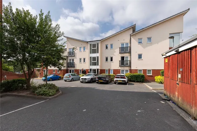 Wilton Court, Stoke-on-Trent, ST1, photo 1
