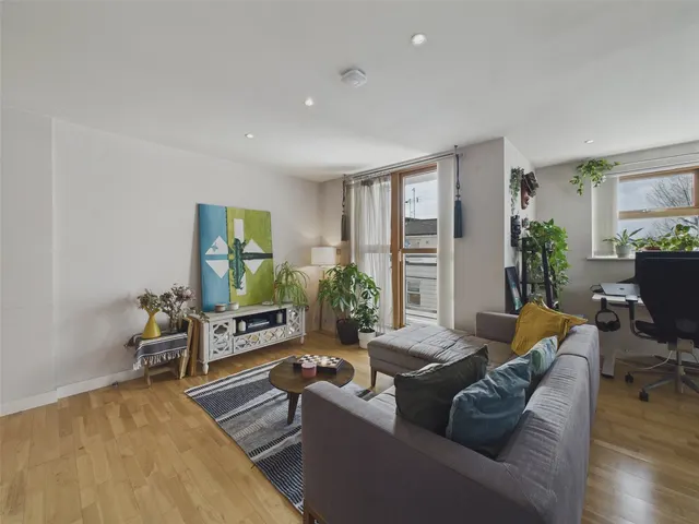 Denford Street, SE10, photo 1