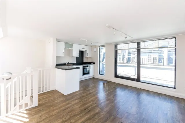 Huntsworth Mews, Marylebone, NW1, photo 2