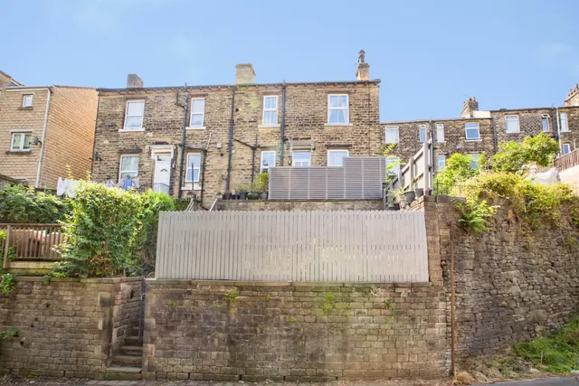 East View, SOWERBY BRIDGE, photo 1