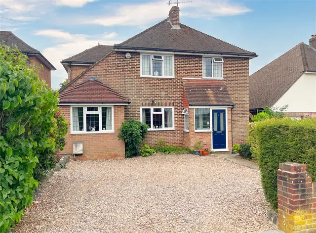Heathcote Drive, East Grinstead, RH19, photo 1