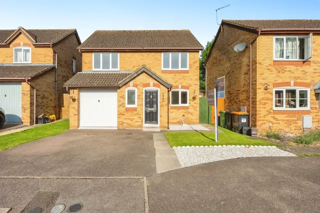 Nicholls Close, Barton-Le-Clay, MK45, photo 1