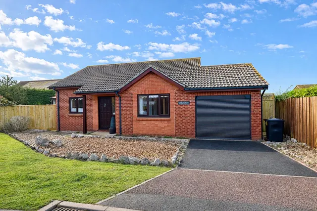 Anchorage Close, Wall Park, photo 1