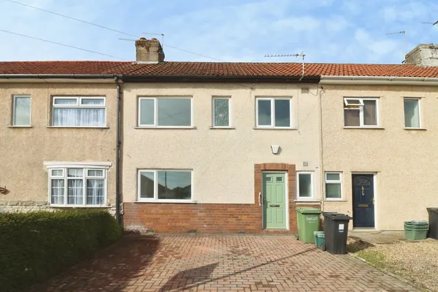 Hazeldene Road, Patchway, Bristol, BS34, photo 1
