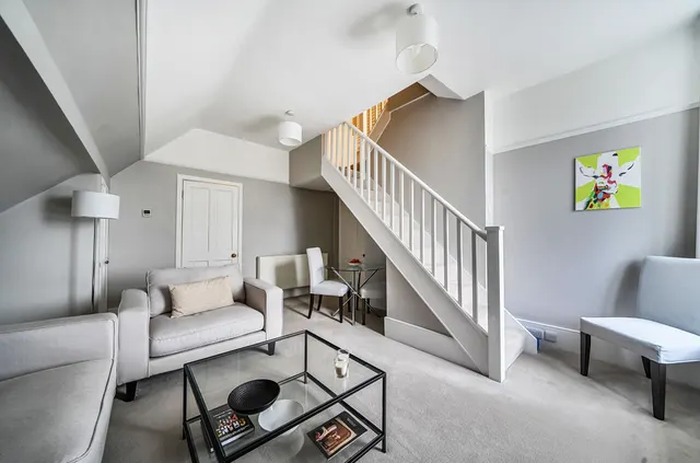 Photo 3 — 17 Hayes Lane, Kenley CR8 5LE
