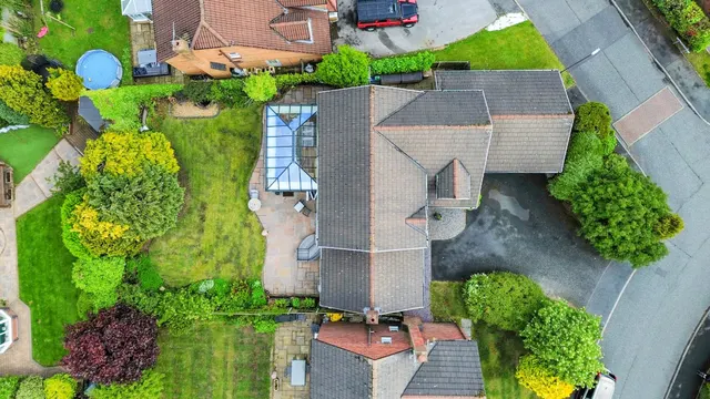 Photo 2 — Stonecross Drive, Rainhill, Prescot, Prescot, L35 6DD