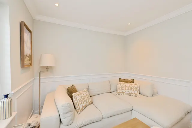Photo 3 — Lea Road, Hoddesdon