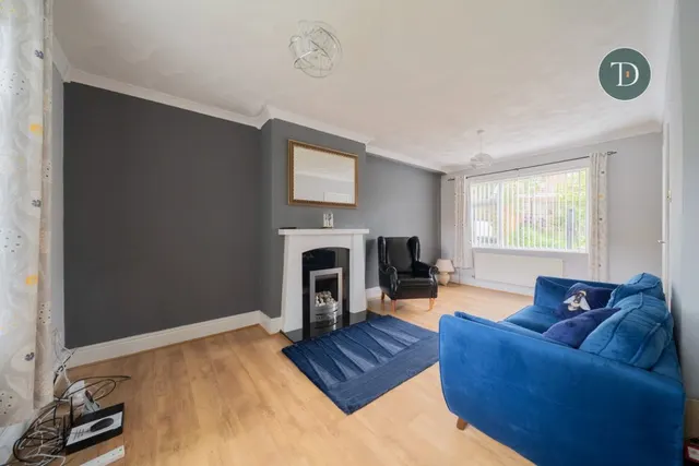 Photo 3 — Malvern Avenue, Ellesmere Port, CH65 5AQ