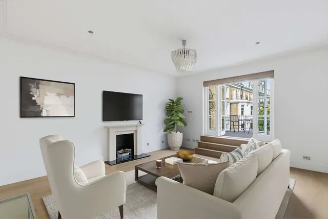 Photo 3 — Bolton Gardens, London, SW5 0AL