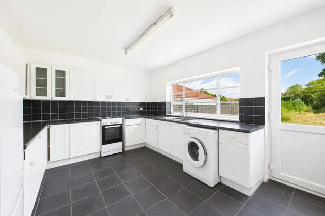 Long Lane, Tilehurst, RG31, photo 3