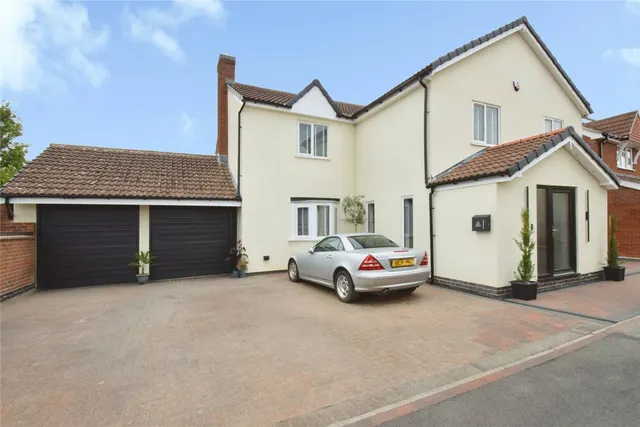 Arndale, Wigston, LE18, photo 1