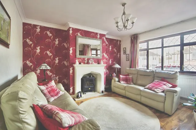 Kingshill Avenue, Romford, RM5, photo 2