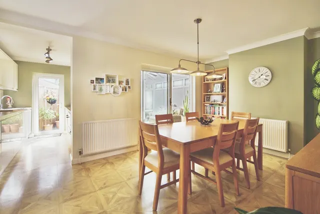 Kingshill Avenue, Romford, RM5, photo 3