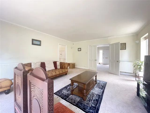Photo 3 — Musgrave Close, Hadley Wood, Hertfordshire, EN4 0LX