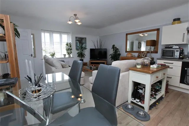 Photo 3 — Durrant Mews, Hagley, Stourbridge