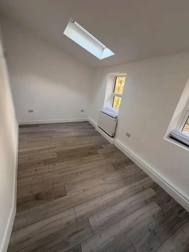 Acre Lane, London, SW2, photo 3